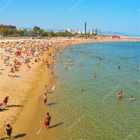 La Nova Icaria Beach, in Barcelona, Spain – Stock Editorial Photo © nito103 #10159823