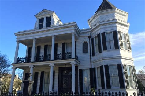 New Orleans Garden District Architecture Tour 2024