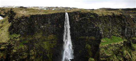 Gorgeous 4K Drone Footage of Iconic Sights in Iceland