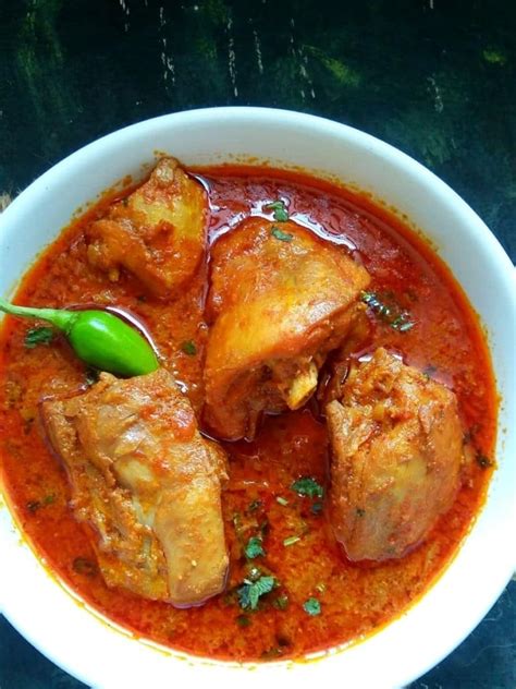 Andhra Style Chicken Curry Recipe Step By Step - Spoons Of Flavor