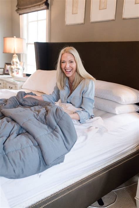 What is a Weighted Blanket & Why I Love Mine for Sleeping | bluegraygal