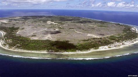 Nauru detention centre: Abuse and trauma reports leaked - BBC News