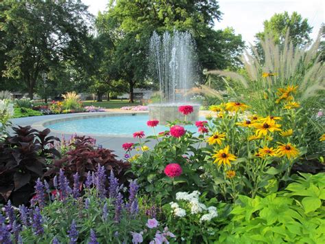 8 Parks And Gardens In Kansas You'll Always Love - Only In Your State