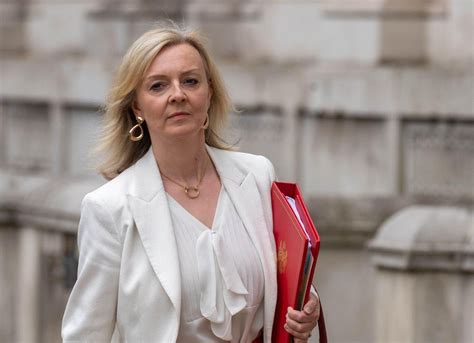 Trade Secretary Liz Truss flies to the US to save UK booze industry jobs - Hell Of A Read in ...