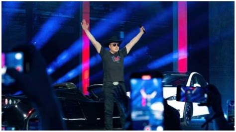 Watch: Elon Musk’s grand entry in cowboy hat and oldest Tesla model at ...