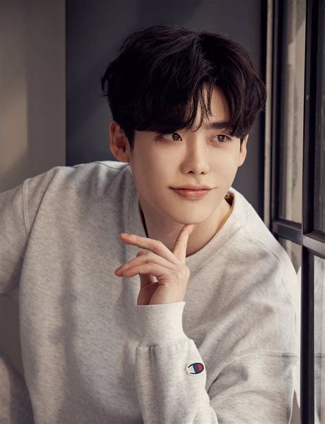 Best 8 dramas of Lee Jong-Suk to binge-watch