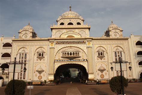 Journeys across Karnataka: Gurudwar Sri Nanak Jhira Sahib, Bidar