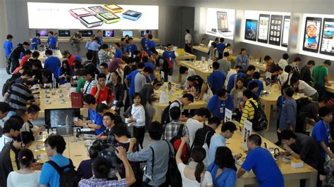 Apple's smartphone market share quadruples in China