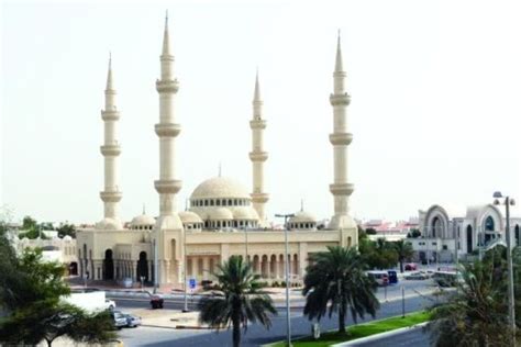 Maryam Umm Eisa Masjid Abu Dhabi - VooTours Tourism