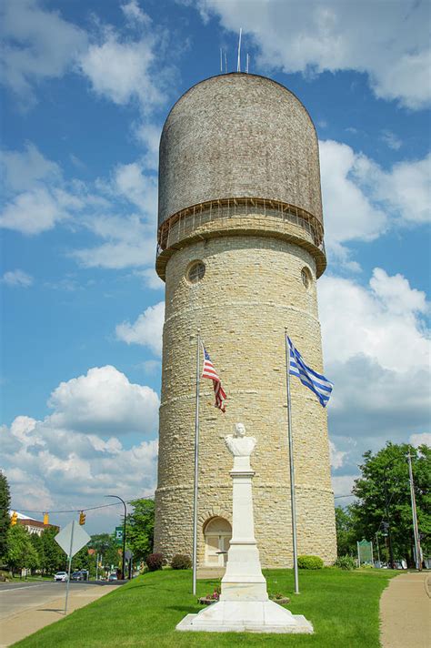 Ypsilanti Water Tower Photograph by Wallace Bridges - Pixels