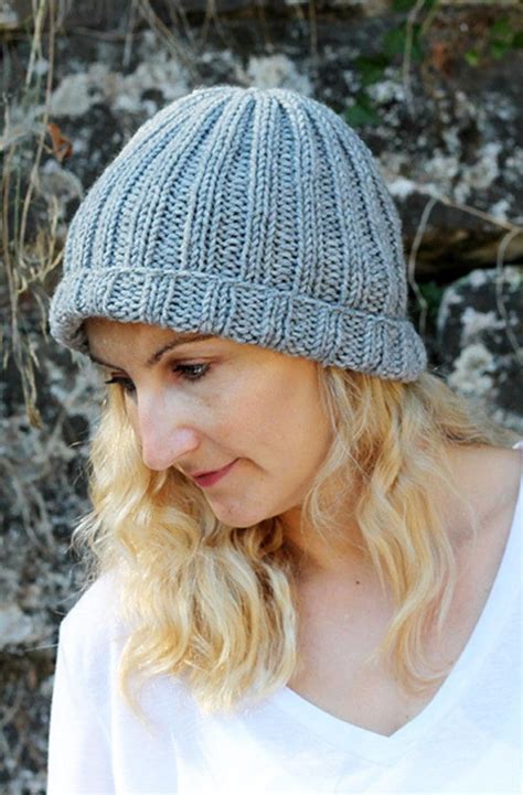 Knit Womens Hat Pattern - Knitting Patterns