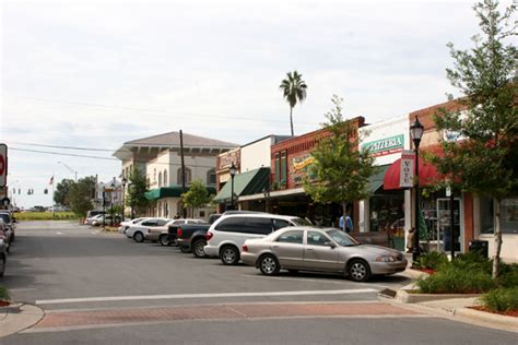 Inverness, FL : Shopping area near the courthouse photo, picture, image (Florida) at city-data.com