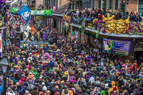 Mardi Gras Bourbon street New Orleans | Crescent city, Bourbon street, Mardi gras