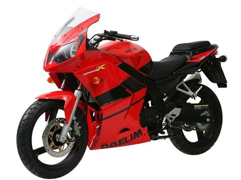 Daelim Daelim Roadsport 125 - Moto.ZombDrive.COM