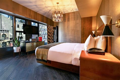 Luxury Hotel Rooms & Suites in TriBeCa | The Roxy Hotel New York