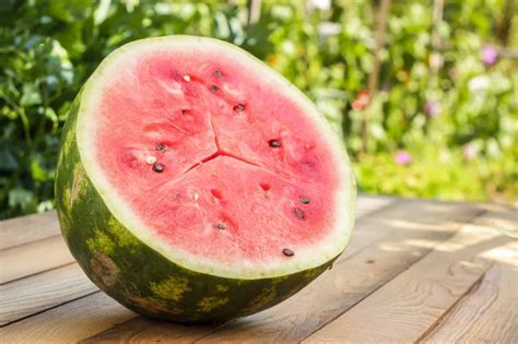 Watermelon Pink, Yellow, or White Inside? What It Means - Cuisine Seeker