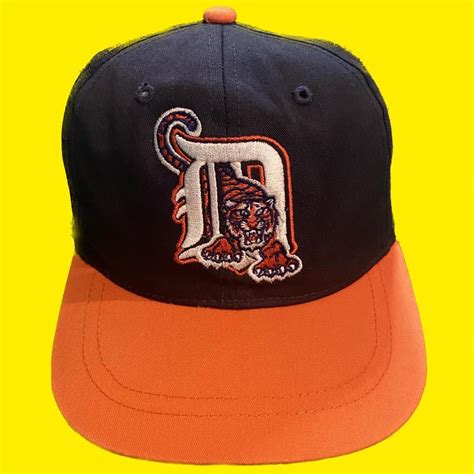 Vintage 1990’s Detroit Tigers size XS so basically a... - Depop