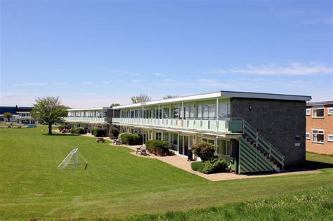 Pontins Chalets at Prestatyn Sands © Jeff Buck :: Geograph Britain and Ireland