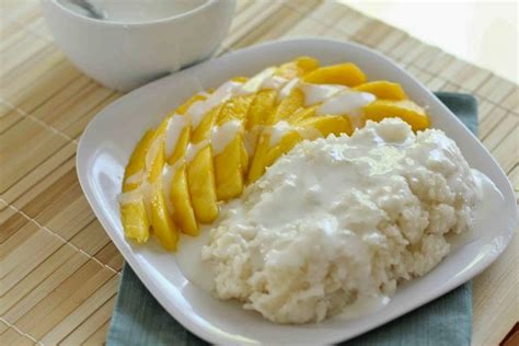 Cambodian Delicious Sticky Rice with Fruit - Khmer Delicious Dessert បាយដំណើប (6 photos) - Cam ...