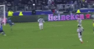 Cristiano Ronaldo Bicycle Kick GIF - Cristiano Ronaldo Bicycle Kick Kicking - Discover & Share GIFs