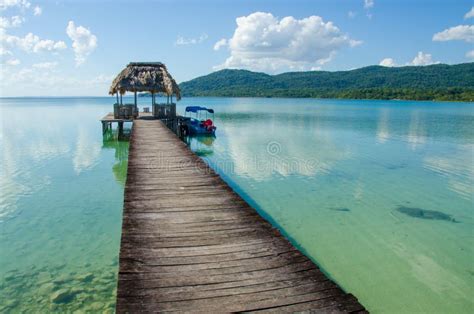 Lake Peten Itza in Guatemala Stock Photo - Image of nature, calm: 24070352