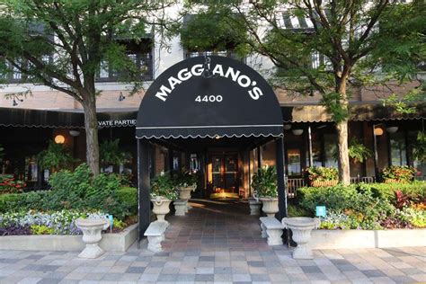 Perimeter Mall - Dunwoody, GA | Maggiano's Locations | Dunwoody, Best places to eat, Italian ...