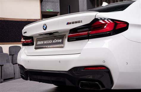 2021 BMW M550i Matches Alpine White Body With Mocha Interior | Carscoops