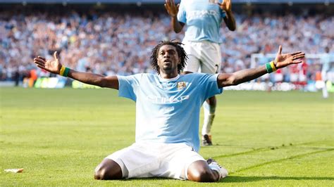 'It’s behind me now' - Adebayor tells Arsenal fans to 'forget' about ...