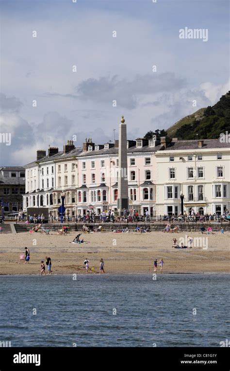 Llandudno seafront promenade Stock Photo - Alamy