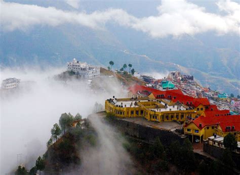 15 Popular Tourist Places to Visit Near Mussoorie - India Travel Blog