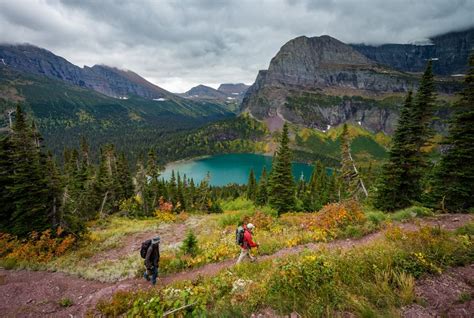 Hiking Grinnell Glacier Trail in Glacier National Park - Travel Caffeine | National parks trip ...