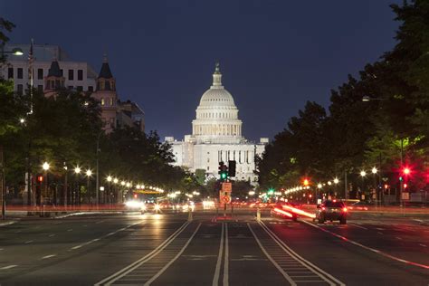 Washington DC Night Bus Tour - IntroducingNewYork.com