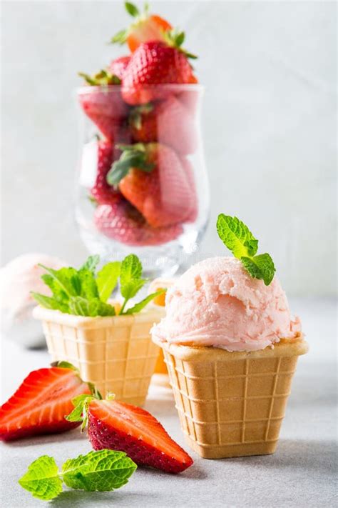 Waffle Cups With Strawberry Ice Cream Stock Photo - Image of fresh, food: 90352960