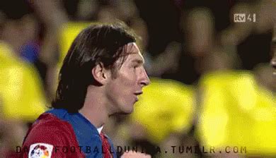 Ronaldinho + Messi GIF - Ronaldinho Messi Hug - Discover & Share GIFs