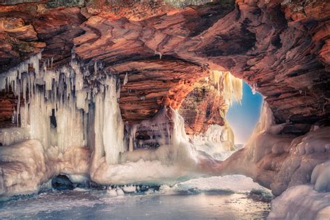 Everything You Need to Know About the Apostle Islands Ice Caves ...