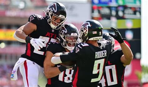 Falcons vs. Buccaneers: Best photos from Week 7 matchup