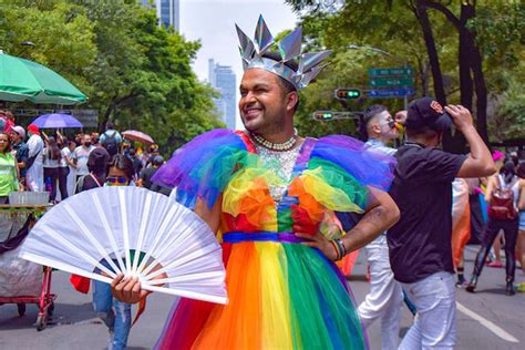 Orgullo LGBT+: Tips para hacer activismo digital si no puedes asistir a ...