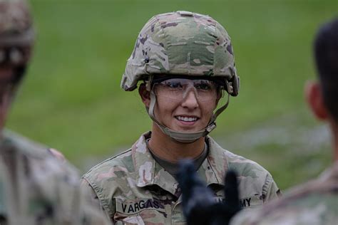 DVIDS - Images - Warrant Officer Candidates Navigate Confidence Course ...