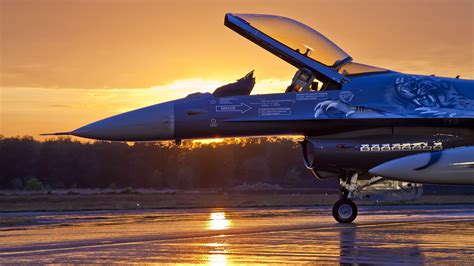 F16 Cockpit Background / F16 Cockpit Zoom Background General Dynamics F 16 Fighting Falcon ...