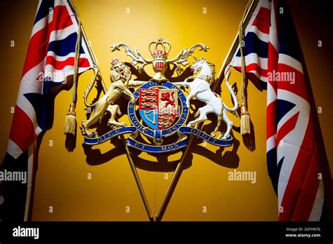 Royal Coat of Arms of the United Kingdom Stock Photo - Alamy