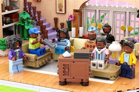 Re-created the main mansion set in LEGO! If it gets to 10,000 ...