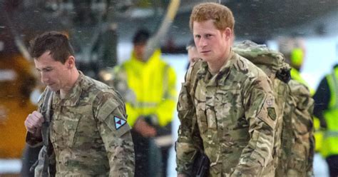 Prince Harry returns to UK after duty in Afghanistan