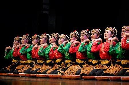 Tari Saman Berasal dari Warisan Suku Gayo di Aceh, Ini Sejarahnya ...