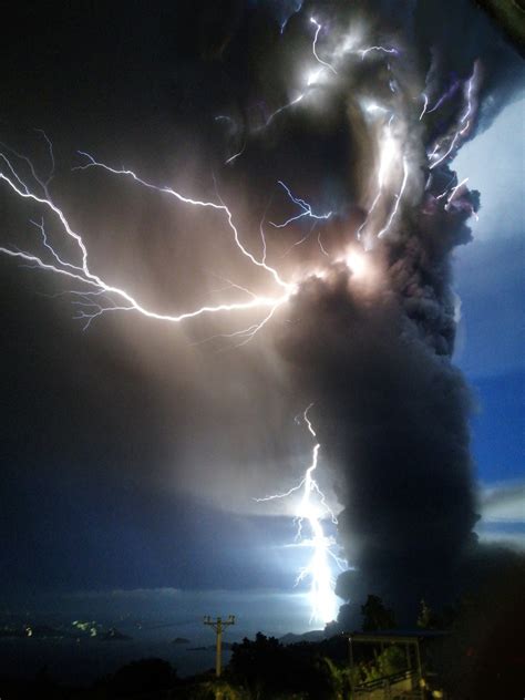 What’s causing lightning during the Philippines eruption? Experts ...