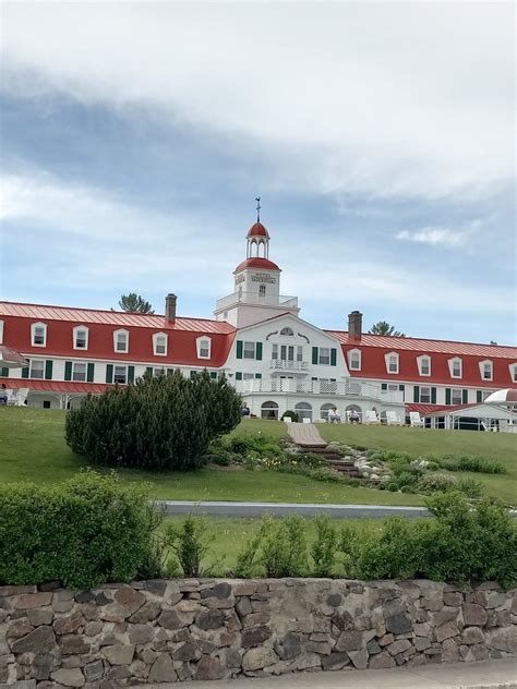 Hotel Tadoussac - UPDATED 2022 Prices, Reviews & Photos (Quebec ...