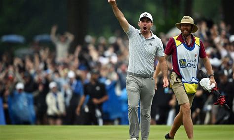 Adam Hadwin tackled by security guard at 2023 RBC Canadian Open