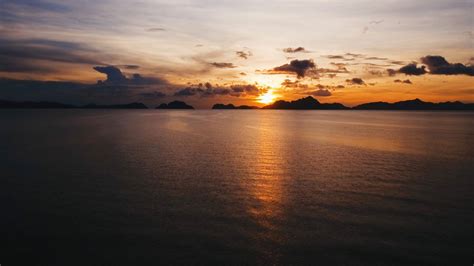 View of Bacuit Bay from El Nido, Palawan, Philippines (© Alex Punker ...