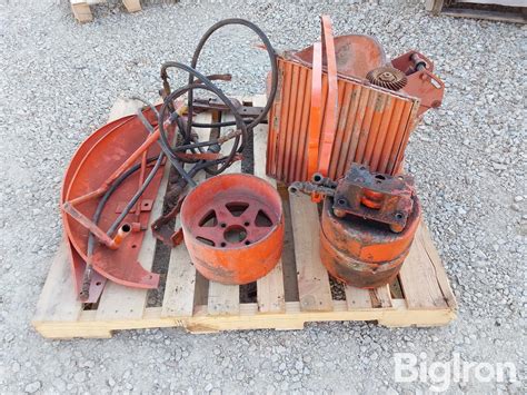 Allis-Chalmers Tractor Parts BigIron Auctions