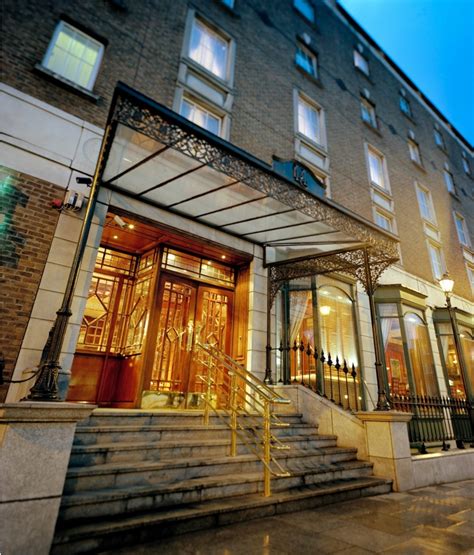 O’Callaghan Mont Clare Hotel – Dublin Pubs