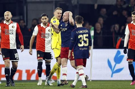 Feyenoord-Ajax rivalry marred as Klaassen hit by thrown object